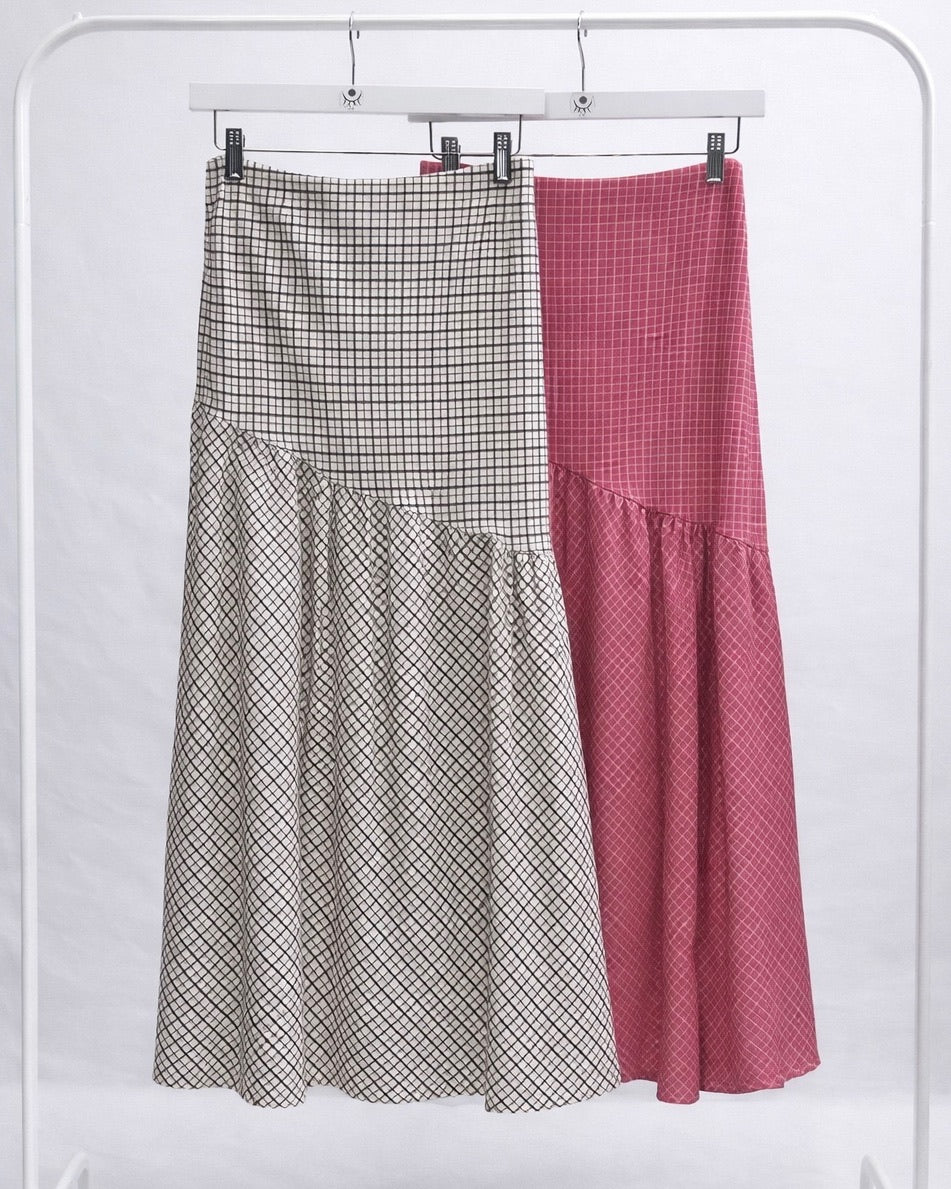 Falda Midi Cuadros con Vuelo Rosa