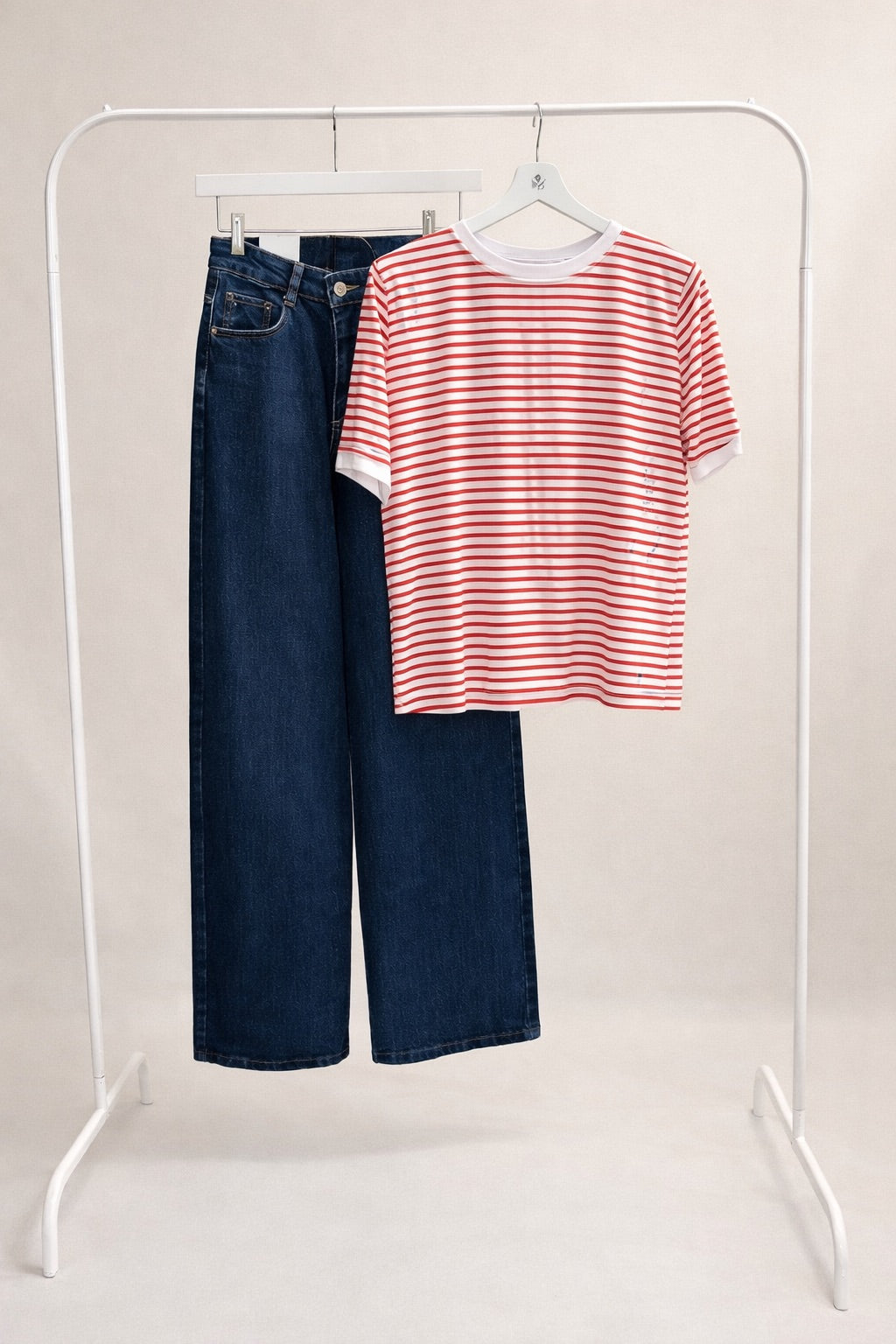 Jeans Oscuros Wide Leg de Tiro Alto