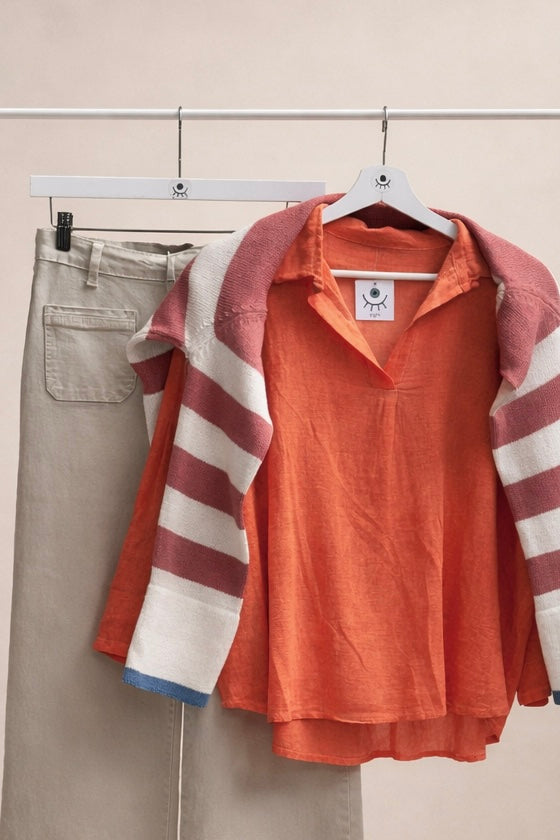 Blusa de Algodón Fluida Cuello Abierto