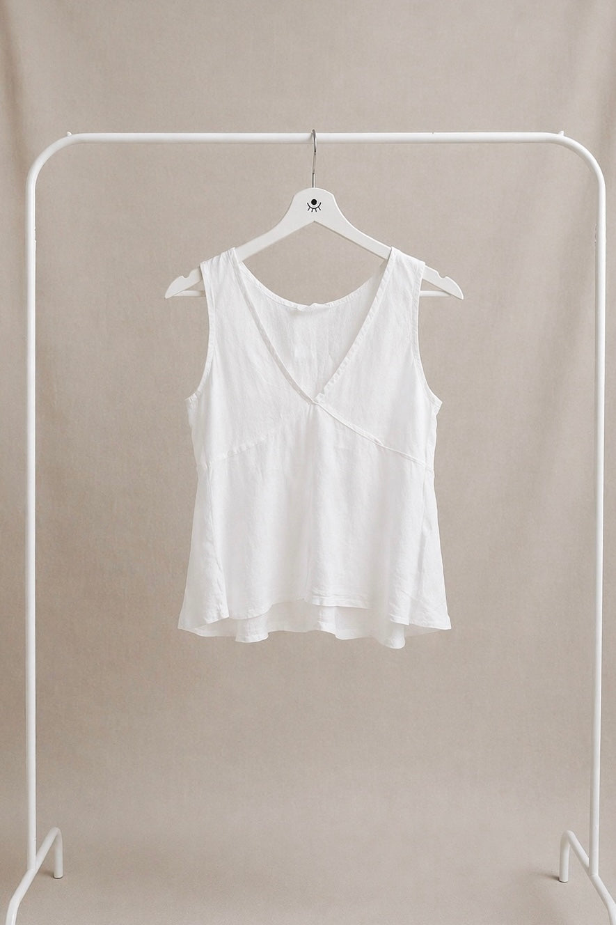 Top de Lino Estilo Minimalista con Escote en V Blanco