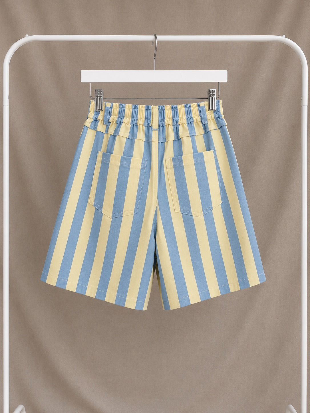 Pantalón Corto de Rayas Retro Azul y Amarillo | Short Verano Casual