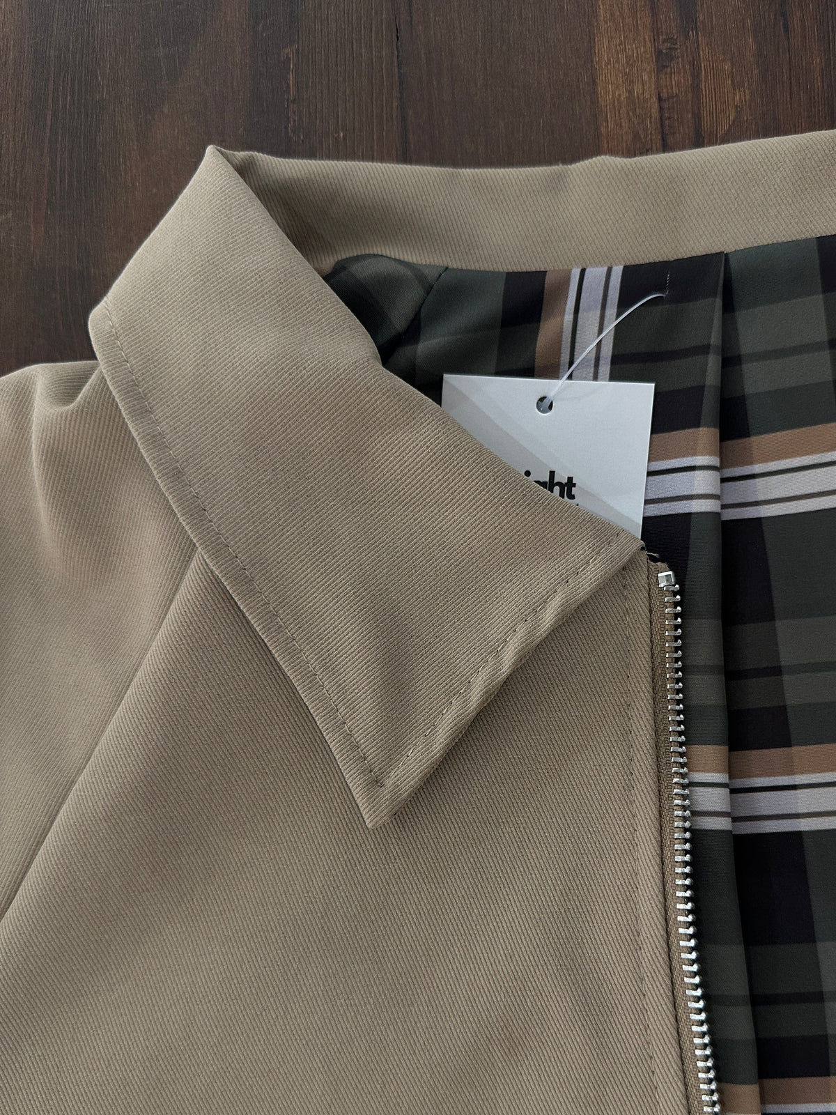Chaqueta Corta con Cremallera para Mujer | Estilo Casual y Urbano