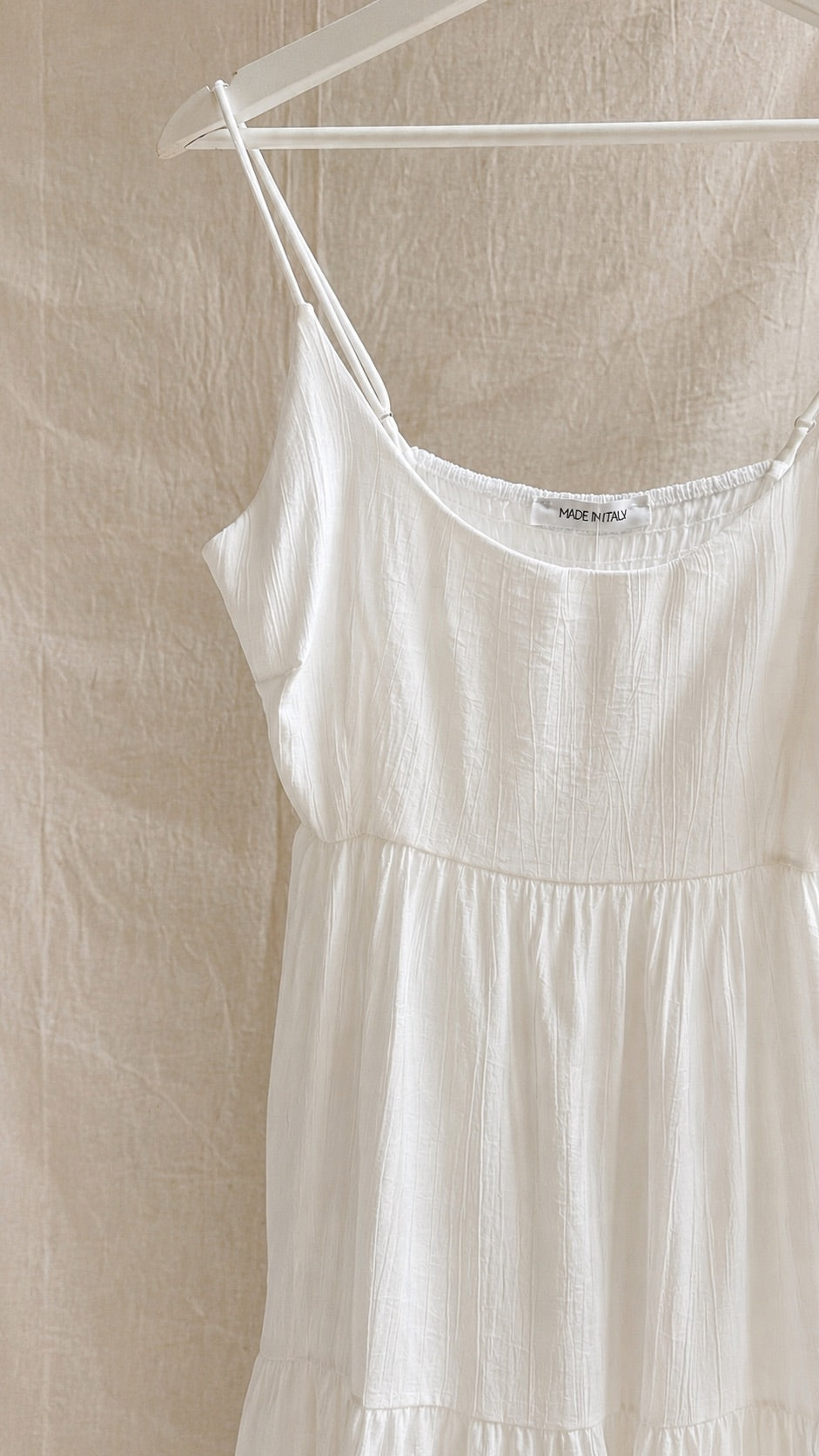 Vestido largo fluido de tirantes – estilo boho elegante y ligero