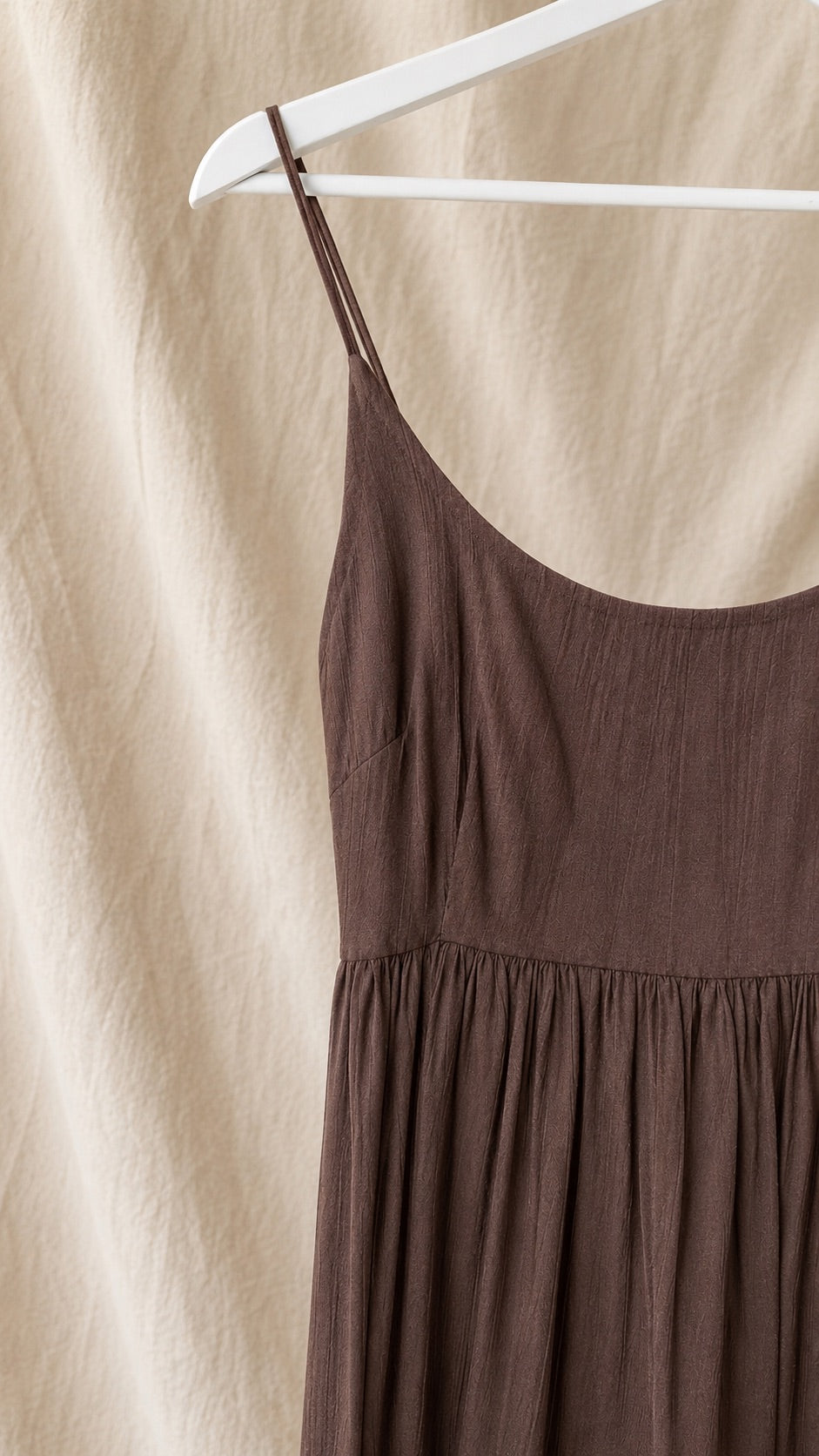 Vestido largo fluido de tirantes – estilo boho elegante y ligero