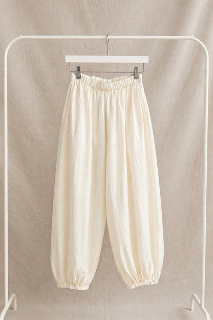 Pantalón bombacho blanco de algodón – cintura elástica y bajo ajustado cómodo