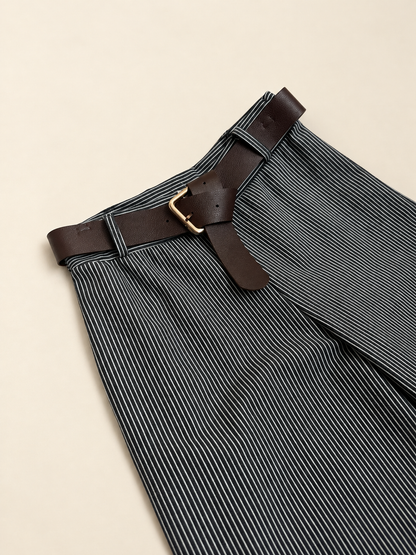 Pantalón ancho elástico de rayas con cinturón