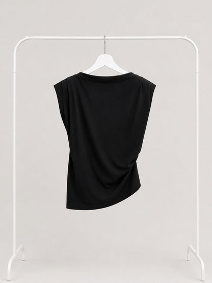 Camiseta asimétrica con fruncidos laterales – manga corta y caída fluida