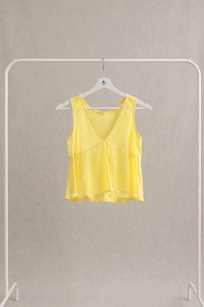 Top de Lino Estilo Minimalista con Escote en V Amarillo